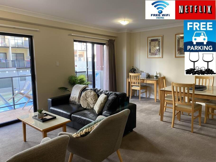 Riverside View Parking Netflix Wifi Wine Free