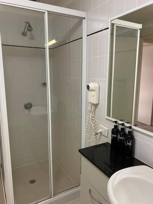 Riverside View Parking Netflix Wifi Wine Free