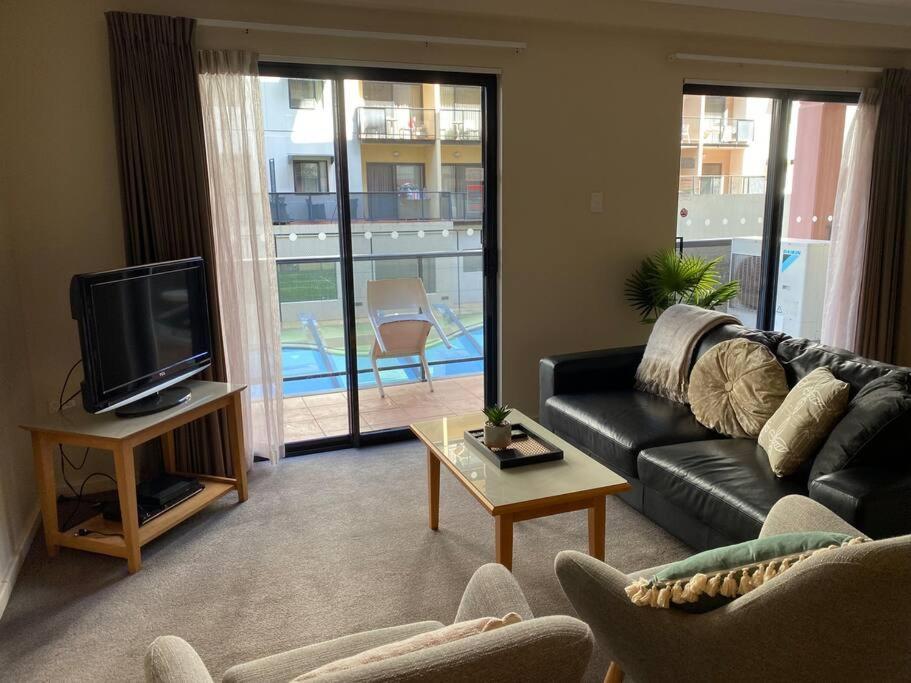 Apartment Riverside View Parking Netflix Wifi Wine Free *
