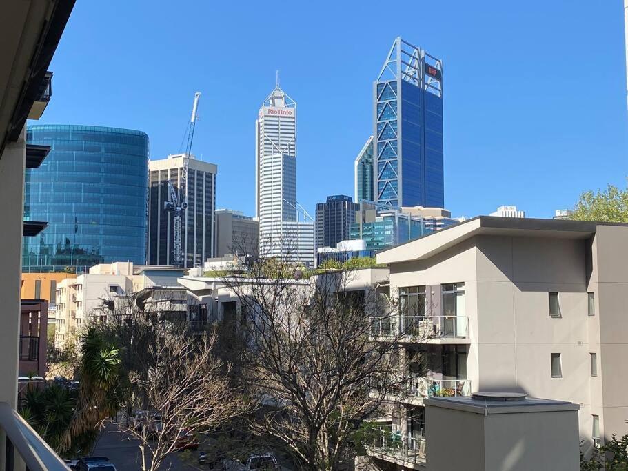 Riverside View Parking Netflix Wifi Wine Free Perth